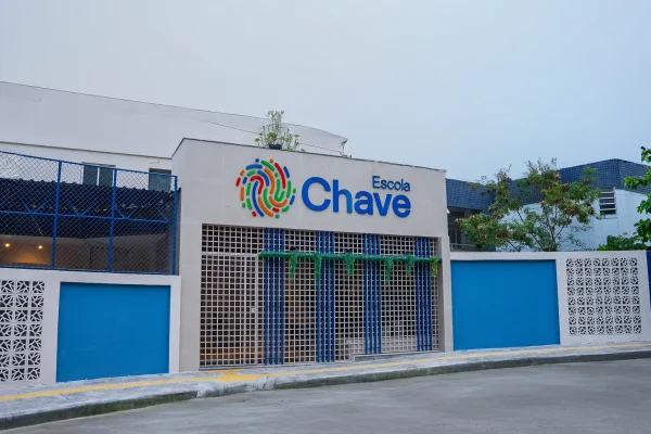 fachada-escola-chave copy